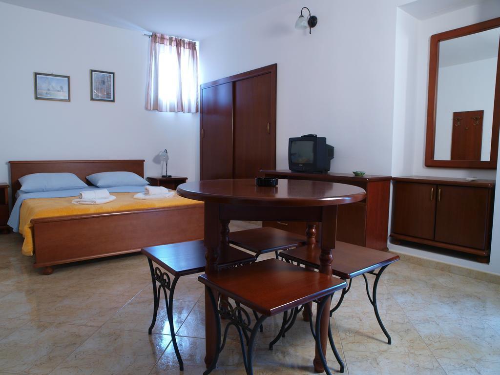 Apartment Obala Dragovic *